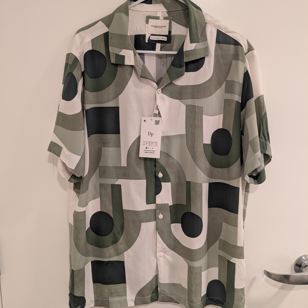 French Connection Men's Geometric Green and White Shirt